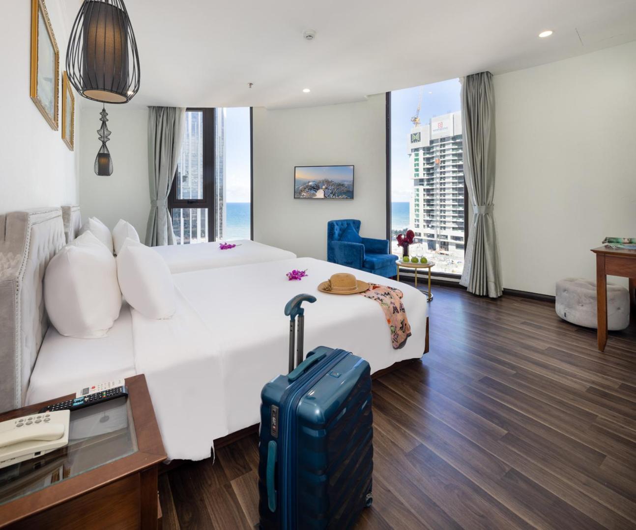 Minh Chau Premium Hotel Danang Bagian luar foto
