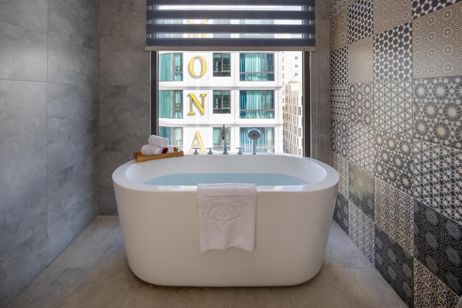 Minh Chau Premium Hotel Danang Bagian luar foto