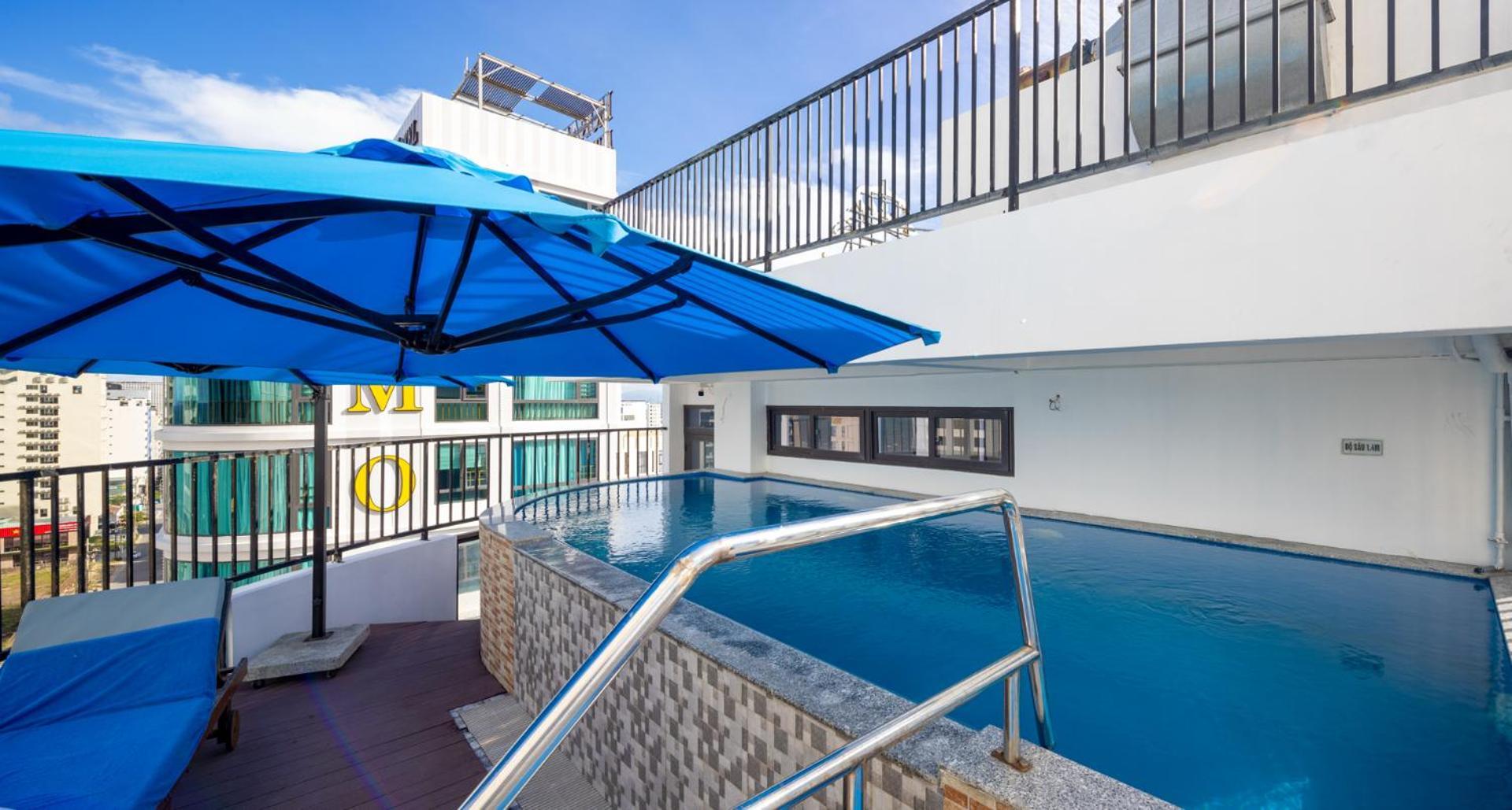 Minh Chau Premium Hotel Danang Bagian luar foto